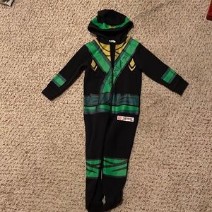Ninjago H&M pajamas size 3-4